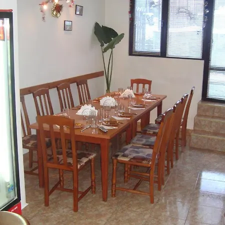 Todorovi Pensiune 3*